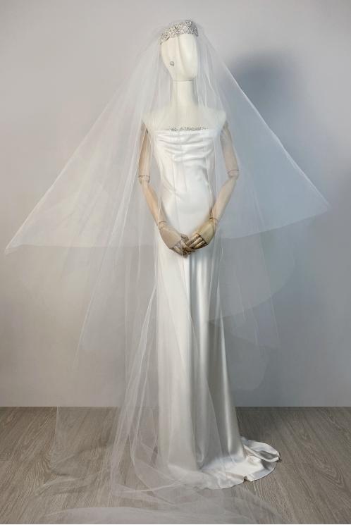 Фата невесты длинная фактурная