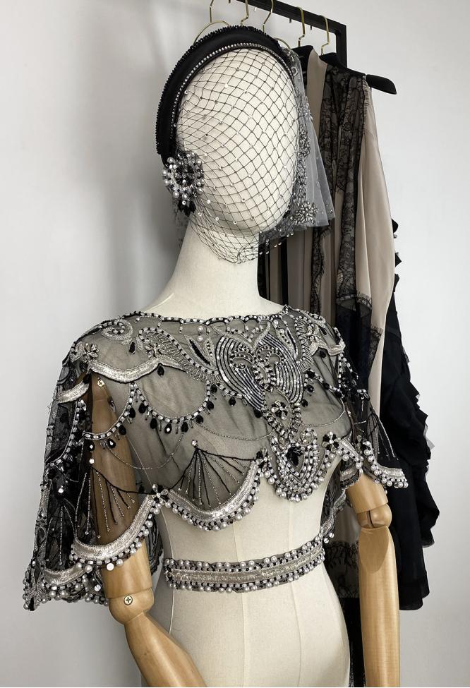 Накидка вечерняя с камнями