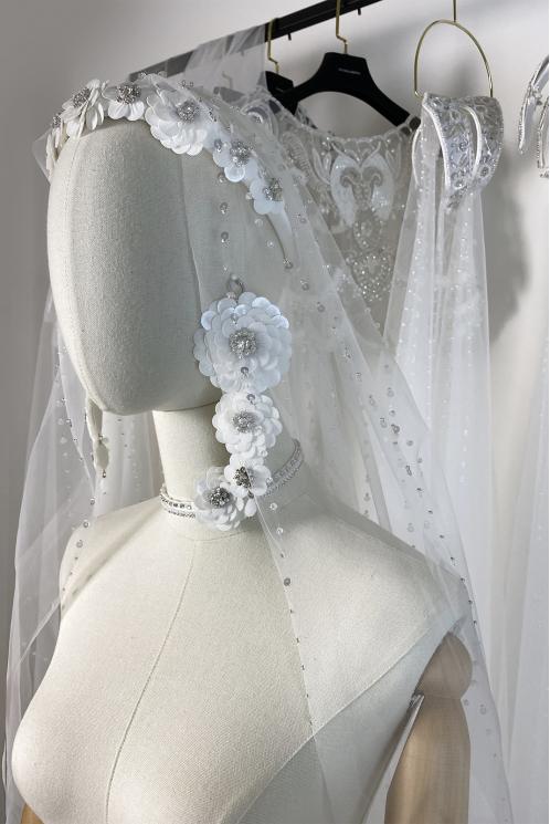 Ободок с цветами свадебный