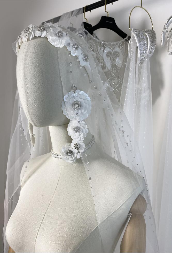 Ободок с цветами свадебный