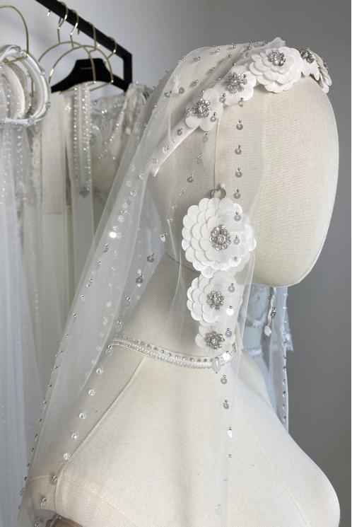 Ободок с цветами свадебный