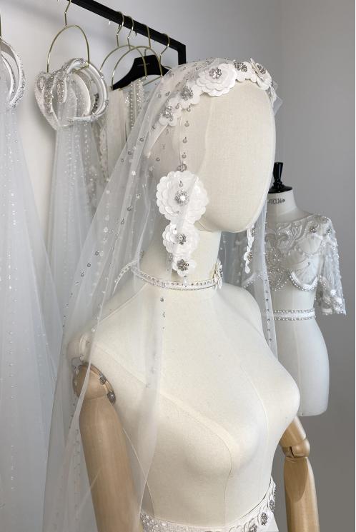 Ободок с цветами свадебный