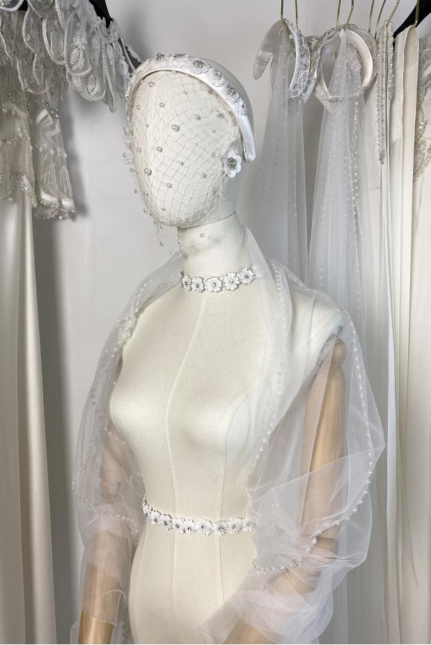 
						Ободок свадебный с цветами Маргаритки