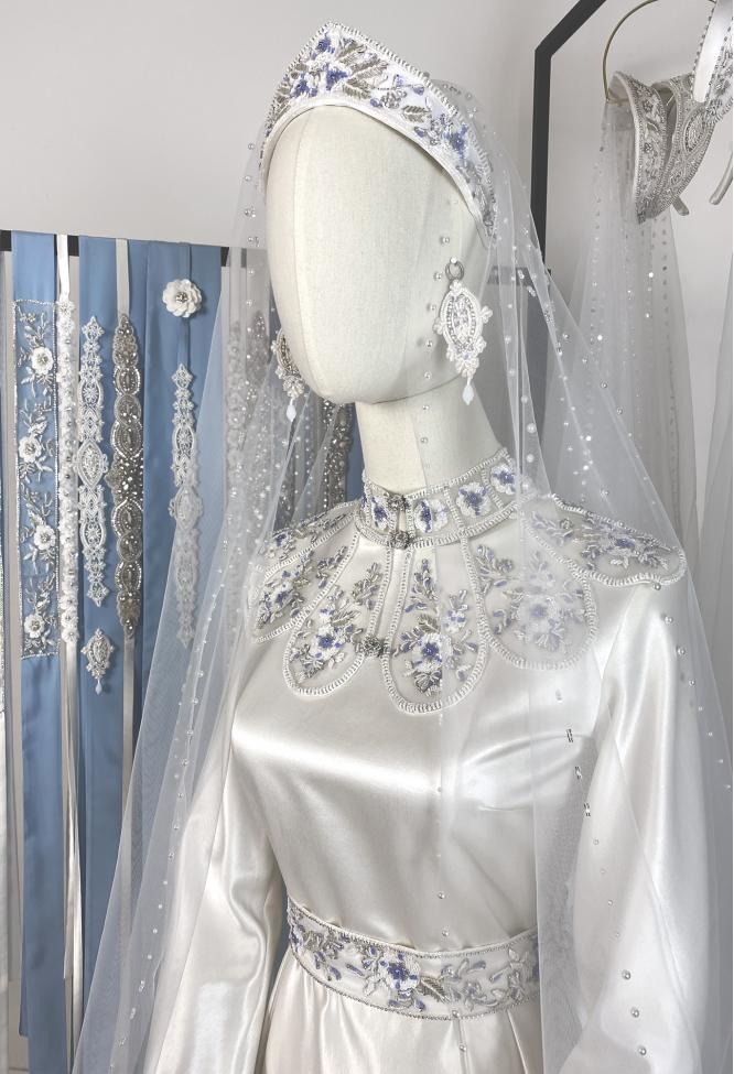 Ворот оплечье с голубой вышивкой