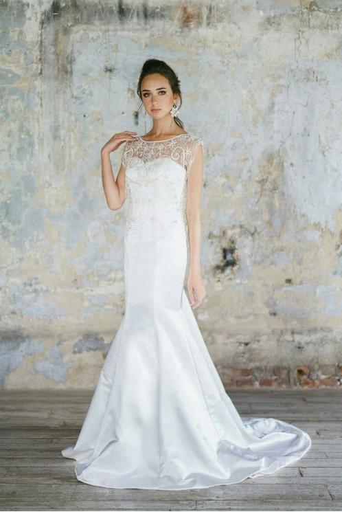 Накидка длинная с вышивкой бисером