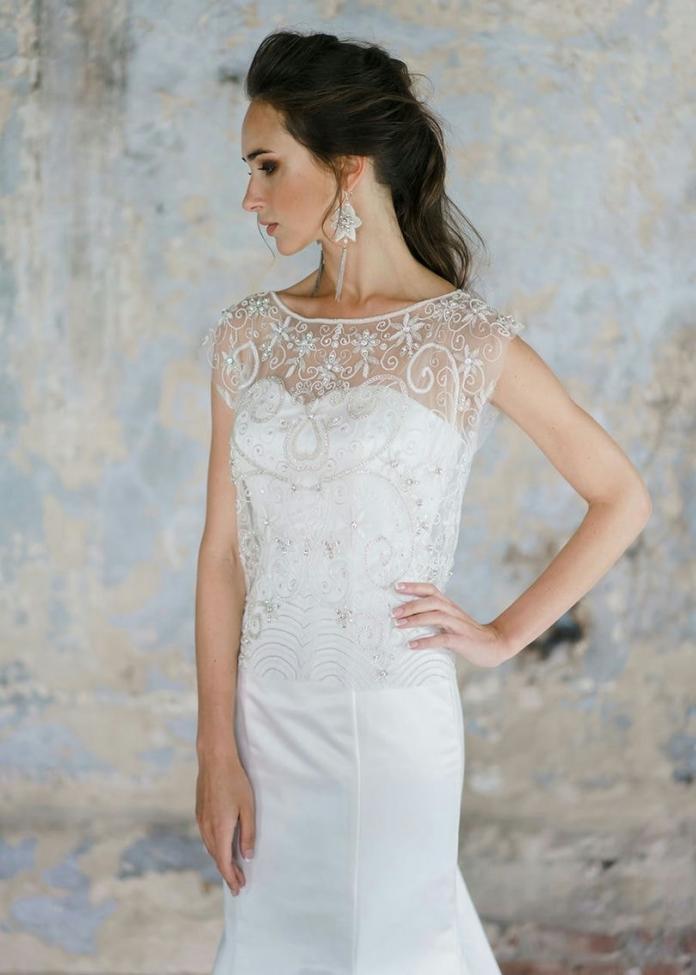 Накидка длинная с вышивкой бисером