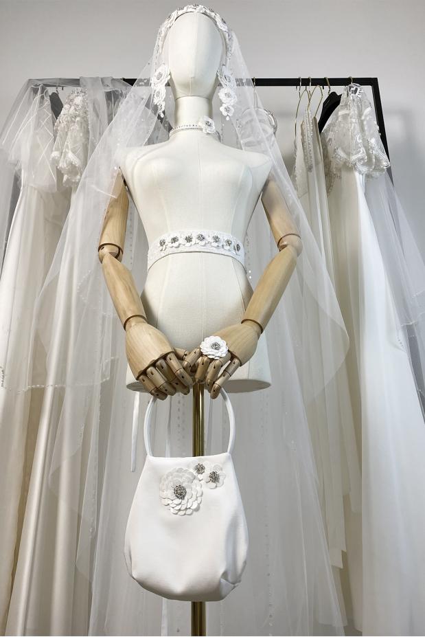 
						Сумочка с цветами