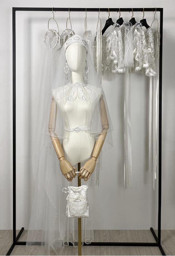 Сумочка с вышивкой бисером