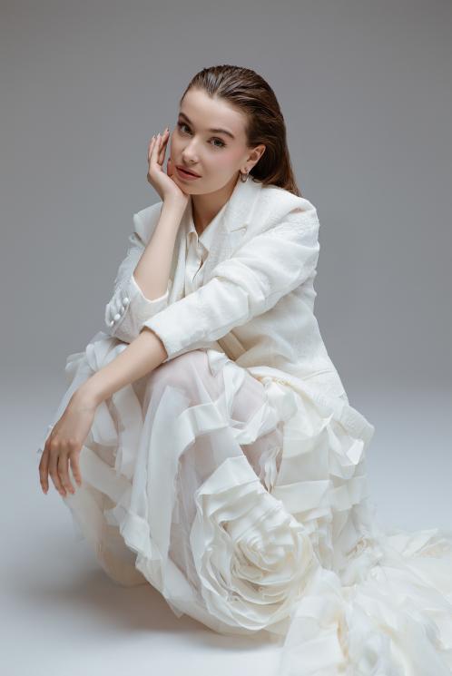 Костюм свадебный с расшитой юбкой ROSALYNA